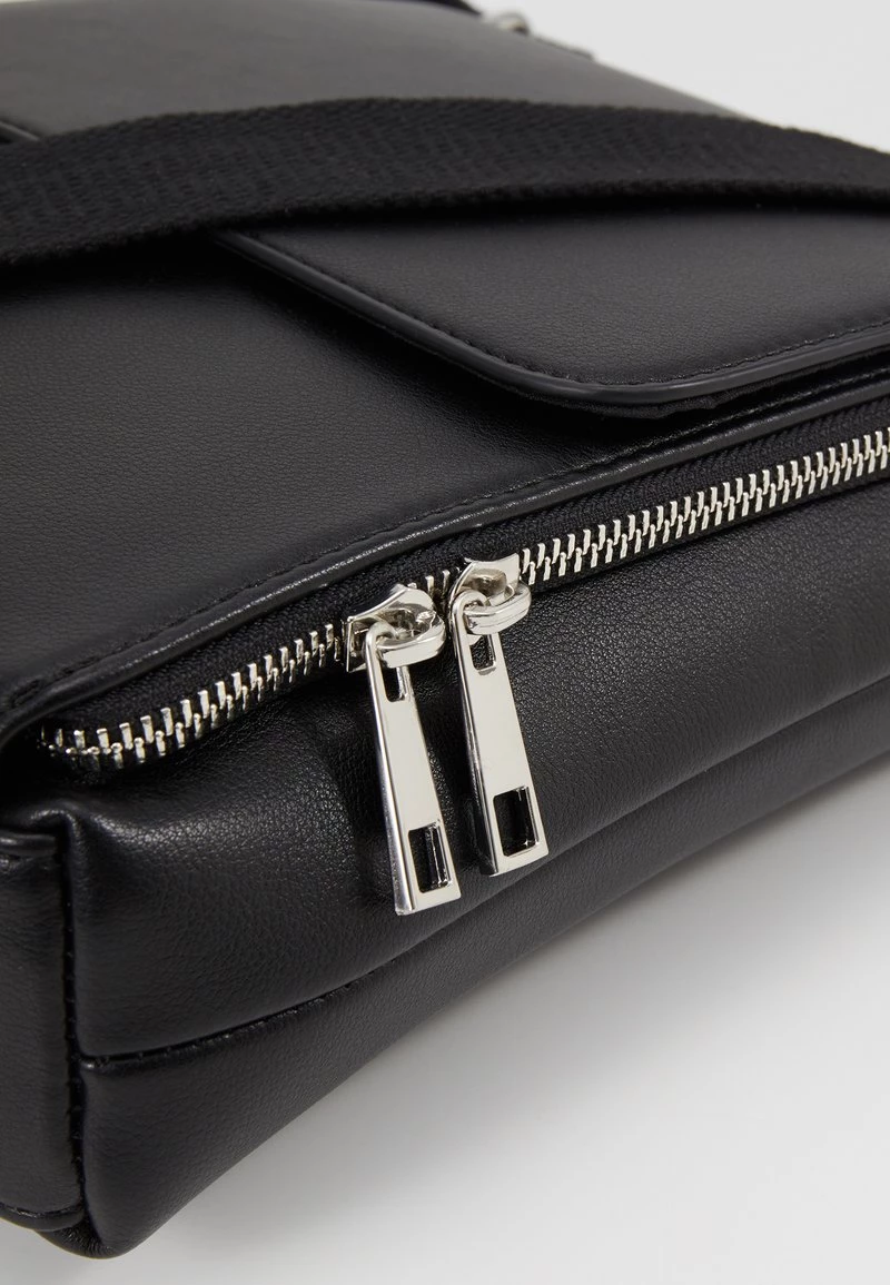 Pier One Hombre Bandolera - Black - Imagen 7