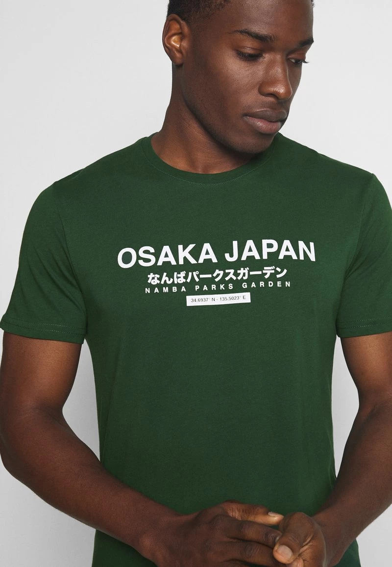 Pier One Hombre OSAKA TEE - Camiseta Estampada - Green - Imagen 4
