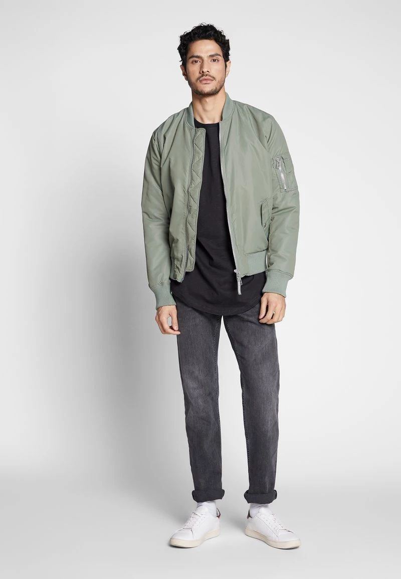 Pier One Hombre Camiseta Básica - Black - Imagen 2