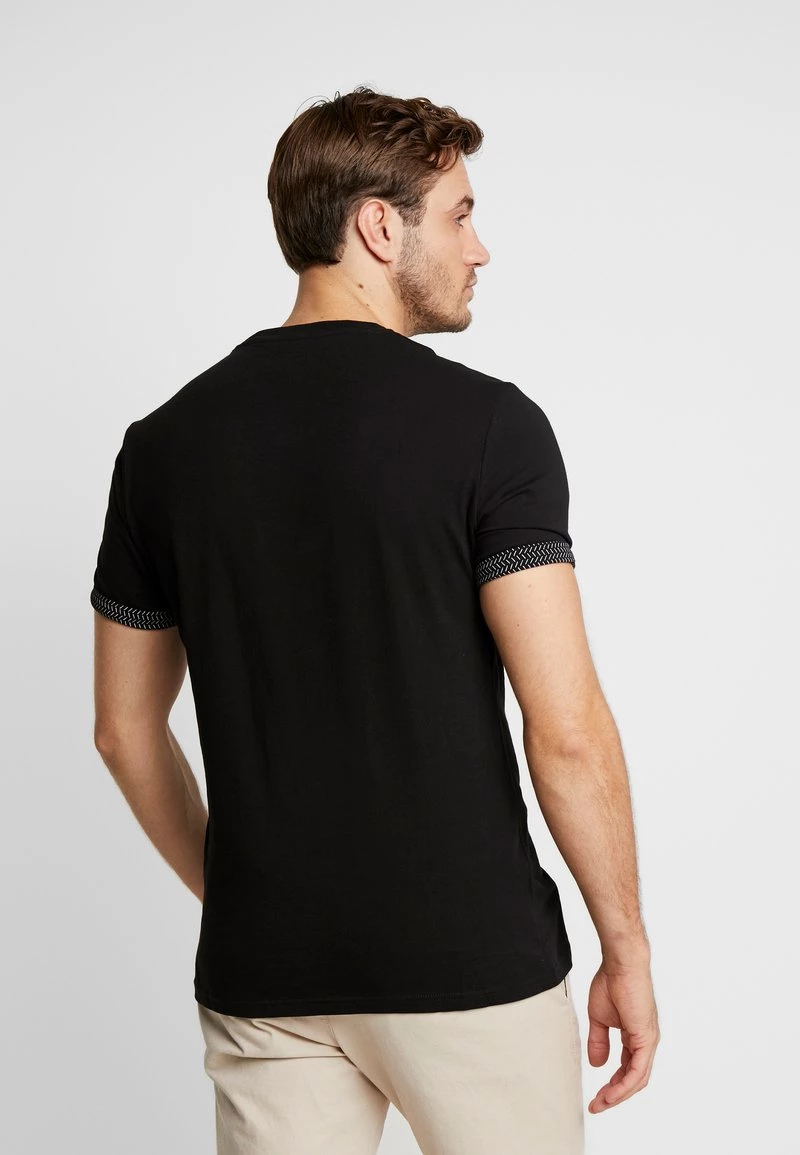 Pier One Hombre Camiseta Estampada - Black - Imagen 3