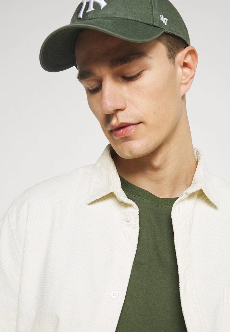 Pier One Hombre Camiseta Estampada - Olive - Imagen 4