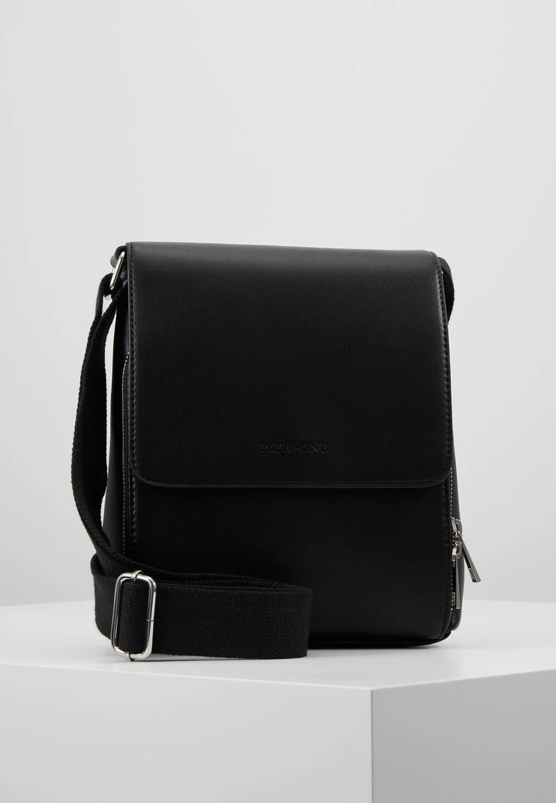 Pier One Hombre Bandolera - Black