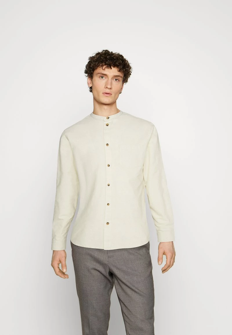 Pier One COLLAR OXFORD - Camisa - Off-white, Hombre